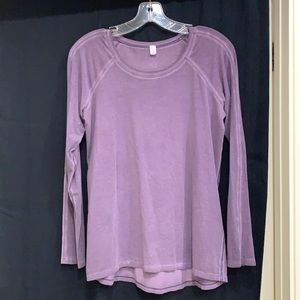 Lululemon long sleeve purple top be
